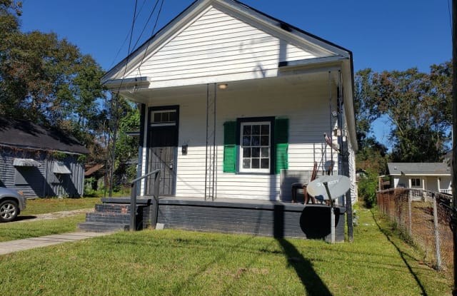 1176 Texas St - 1176 Texas Street, Mobile, AL 36604