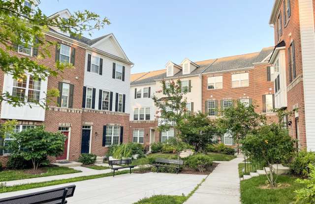 3541 WOODLAKE Drive unit: 13 photos photos