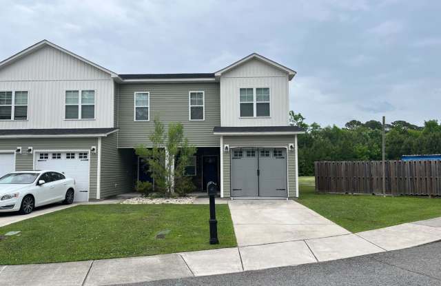 Welcome to Tuscany Villas! - 307 Kenan Loop, Jacksonville, NC 28546