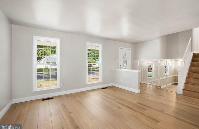 15950 ALAMEDA Drive Gallery 4