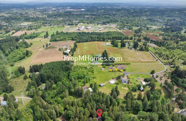 Private Wooded 5BR Sherwood-Area Home with Spiral Staircase & Wood Stove! Gallery 1