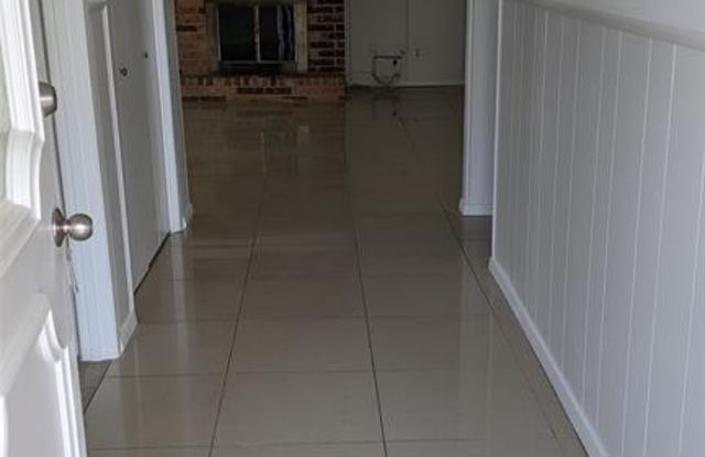 2707 Mark Twain Drive - 2707 Mark Twain Drive, Farmers Branch, TX 75234