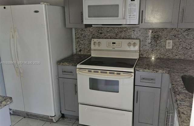 2041 NW 81st Ave photos photos 2041 NW 81st Ave photos photos