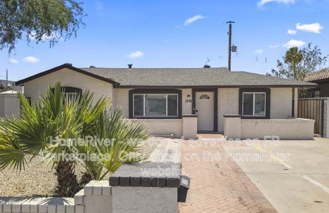 1339 E Glenrosa Ave photos photos