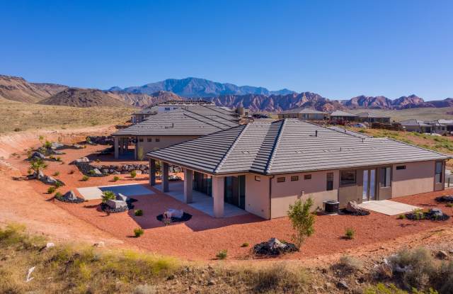 2177 N Vacanza Dr Gallery 3