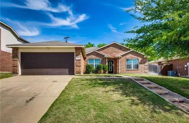 9204 wellington - 9204 Wellington Drive, Denton County, TX 75068