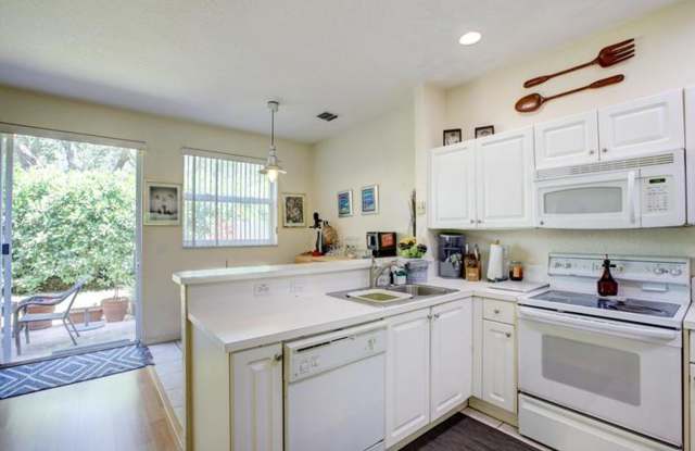 11705 NW 47th Drive, Coral Springs, FL 33076 photos photos
