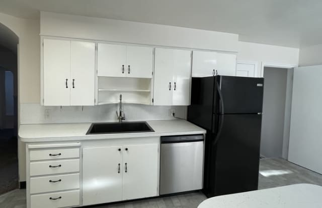 3595 South 500 East Gallery 3