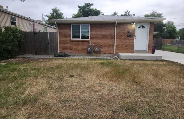 3250 West Custer Place photos photos