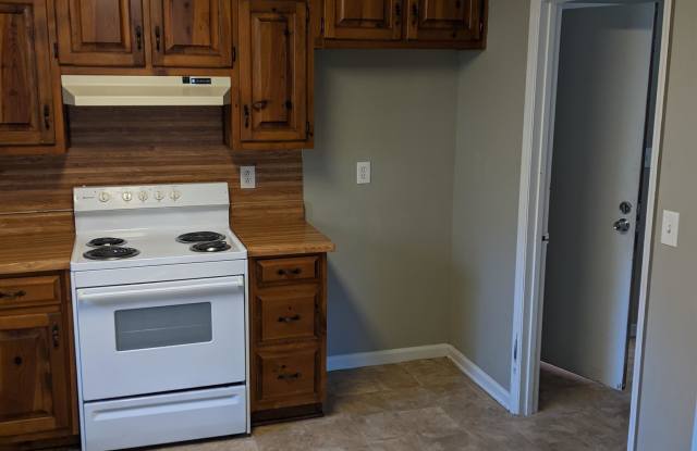 8251 Blackfoot Trail Gallery 4