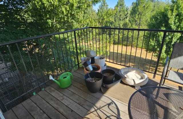 1710 East White Avenue - 3 photos photos