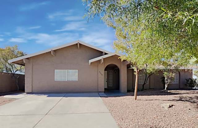 2250 Horse Creek Cir photos photos