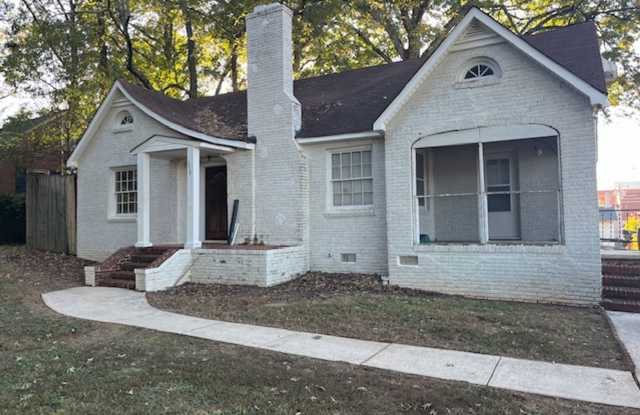 House in Plaza Midwood Gallery 1