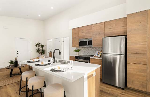 6285-87 Lorca Drive Gallery 4