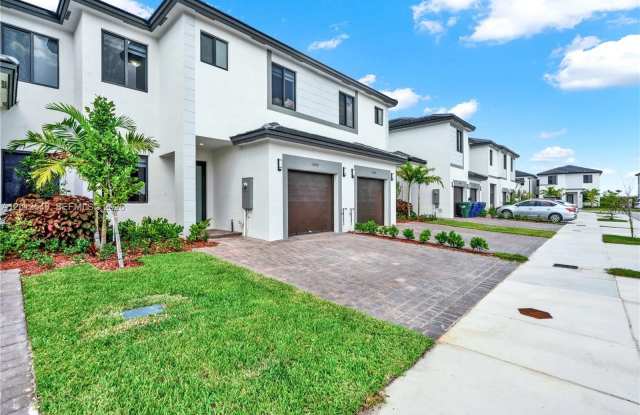 13642 SW 157th Pl photos photos