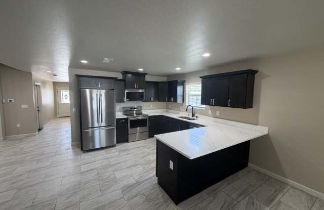 1701 South Washington Avenue - A photos photos