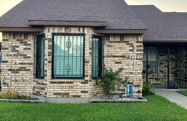 2121 SHADOWBROOK CIR - 2121 Shadowbrook Circle, Harlingen, TX 78550