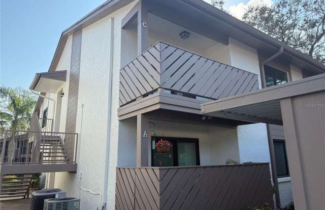 514 LONGFELLOW COURT - 514 Longfellow Court, Safety Harbor, FL 34695