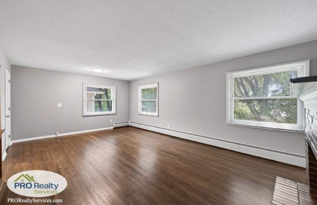 Recently Remodeled 4 Bedroom House Gallery 3