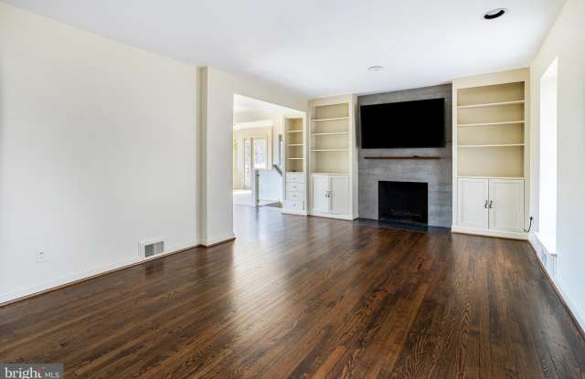 7617 ARNET LANE photos photos