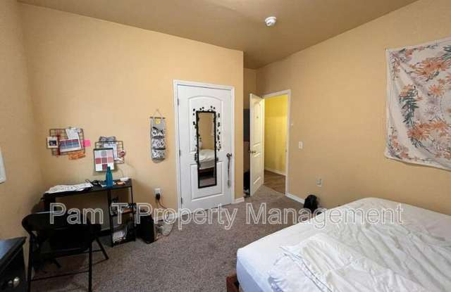 1202 E 37th Unit B US Gallery 2