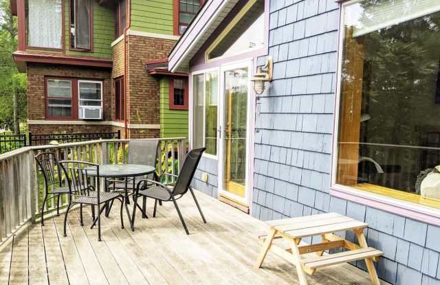 AVAILABLE NOVEMBER 10th- 3 BED 2 BATH Single Family Home Gallery 4