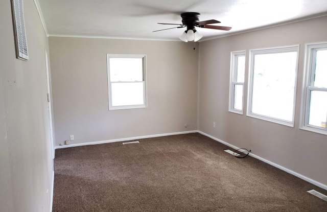 4125 Riverview Lane Gallery 3
