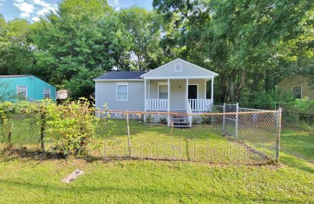 3245 Dillon St photos photos