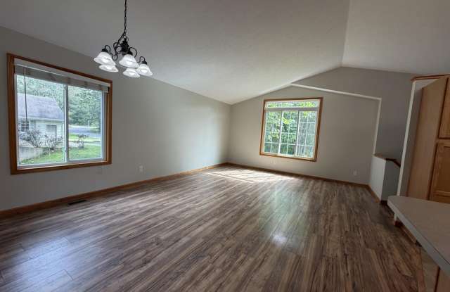122 Summit Drive Gallery 4