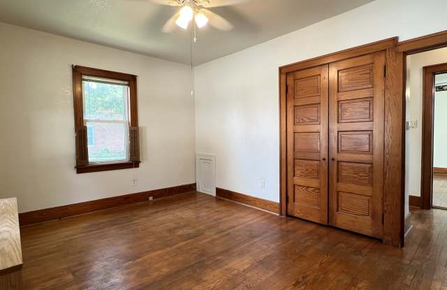 1550 West 3rd Street - 1 Gallery 2