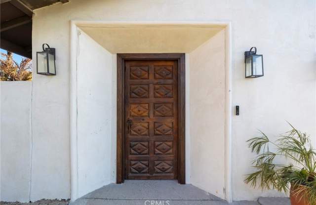 68645 Tachevah Drive Gallery 2