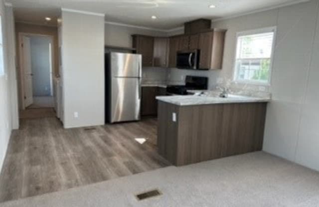 71 Ash - 71 Ash Avenue, Oakland County, MI 48357