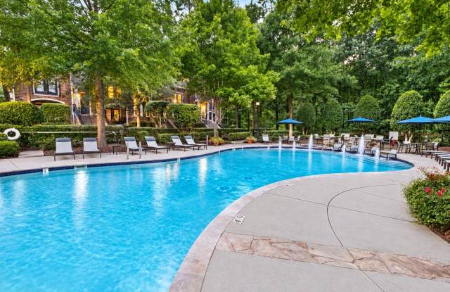The Estates at Ballantyne Apartments and Townhomes Gallery 4
