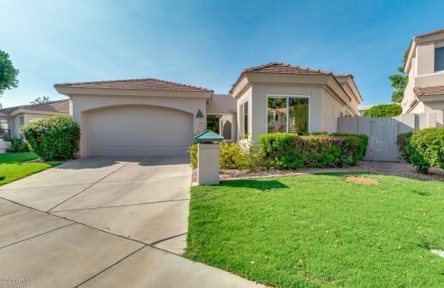 7786 E LAKEVIEW Court - 7786 East Lakeview Court, Scottsdale, AZ 85258