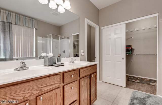 13546 W Port Royale Ln Gallery 4