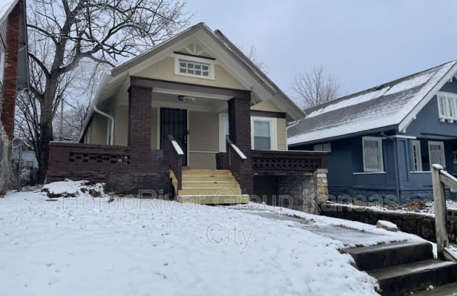4242 Bellefontaine Ave - 4242 Bellefontaine Avenue, Kansas City, MO 64130
