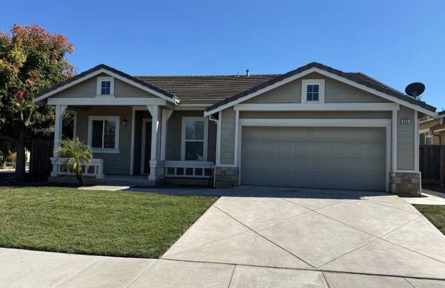 Great single story located in Sunset Crossings on a corner lot. photos photos