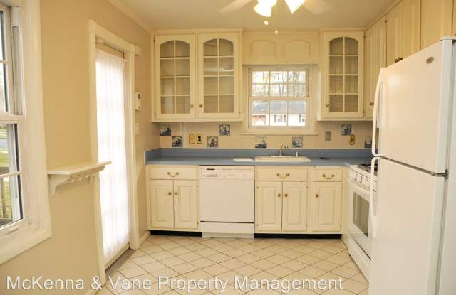 343 Regina Ct Gallery 3
