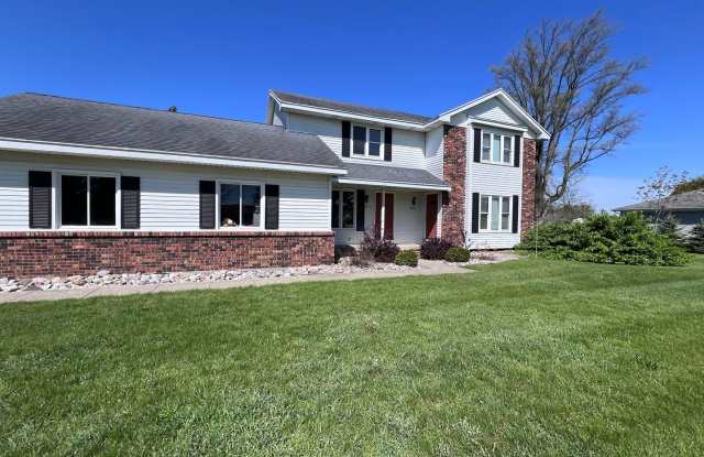 Updated Two Bedroom Duplex in Jenison! photos photos