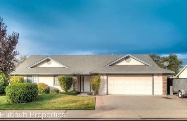 2844 Foxglove Lane - 2844 Fox Glove Lane, Redding, CA 96001