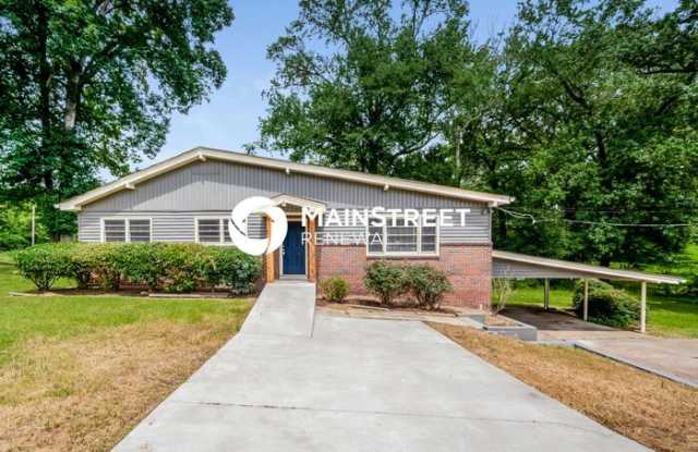 830 Heflin Avenue East - 830 Heflin Avenue East, Forestdale, AL 35214