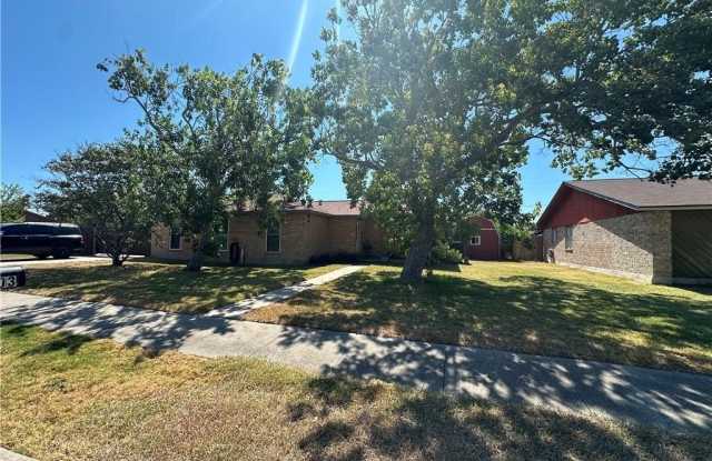 1603 Cheyenne Drive - 1603 Cheyenne Drive, Portland, TX 78374