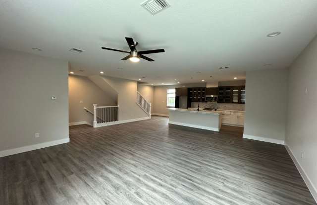 LUXURY 3-BEDROOM ALAMO HEIGHTS TOWNHOME Gallery 3
