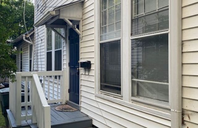 19 Yorktown St NW Gallery 2