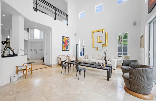19460 39th Ct Gallery 3