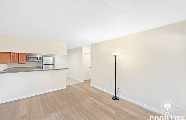 1825 Bayview Heights Dr Gallery 2