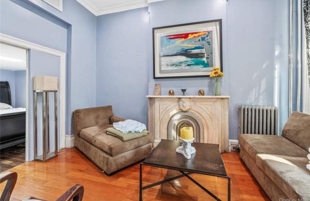 220 E 116th Street Gallery 4