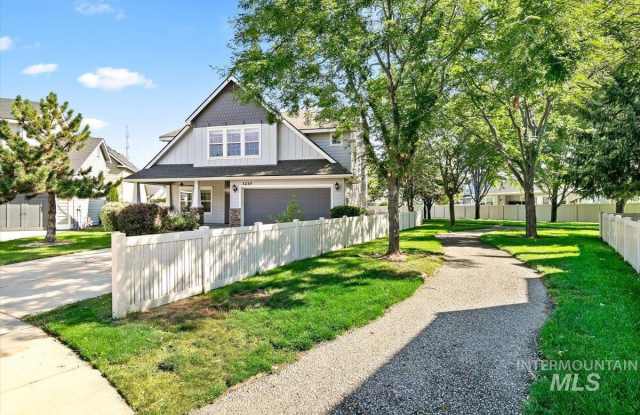 1210 West Cobblefield Court Gallery 2
