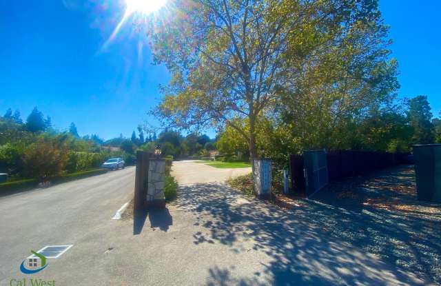 $9595 - 6 Bed/4.5 Ba Executive Home in Los Altos HIlls/With Pool/Separate Inlaw Unit photos photos