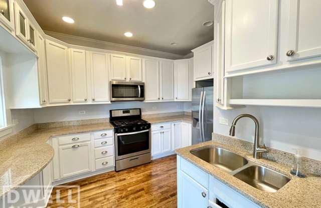 3818 N Kenneth Ave photos photos